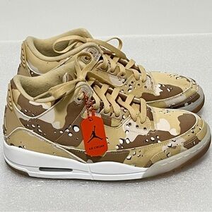 Air Jordan 3 Retro Tex WNBA bold
"Desert Camo" camouflage Women's athletic Shoe